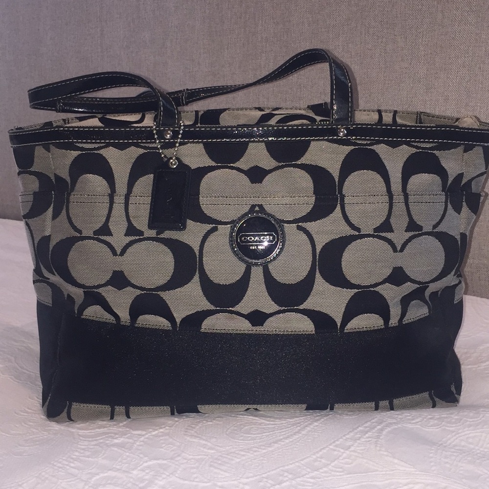 Authentic Coach Diaper Bag/ Multifunction Tote